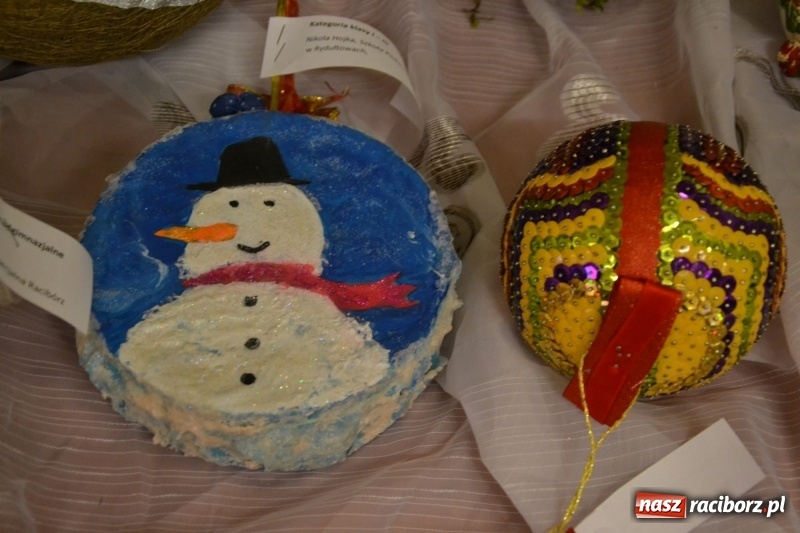 Zdjęcie w galerii na portalu naszraciborz.pl: Jasełka wraz z koncertem kolęd oraz jarmark bożonarodzeniowy na Zamku Piastowskim  wiadomości z regionu