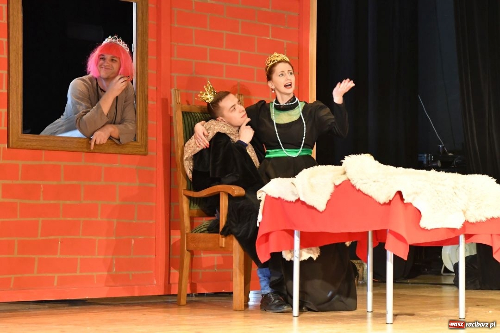 Zdjęcie w galerii na portalu naszraciborz.pl: Eko-Okna S.A. na XVII Gwiazdce Serc wiadomości z regionu