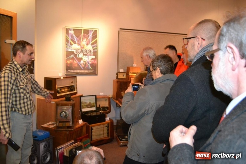 Zdjęcie w galerii na portalu naszraciborz.pl: Wystawa jakiej nigdy nie było, czyli Magia dźwięku i obrazu w RCI wiadomości z regionu