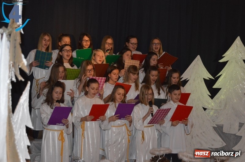 Zdjęcie w galerii na portalu naszraciborz.pl: Jasełka w Szkole Podstawowej numer 4 wiadomości z regionu