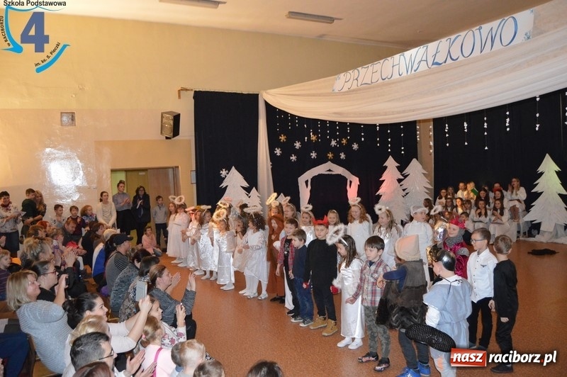 Zdjęcie w galerii na portalu naszraciborz.pl: Jasełka w Szkole Podstawowej numer 4 wiadomości z regionu