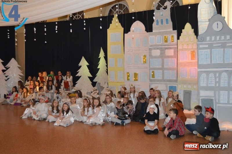 Zdjęcie w galerii na portalu naszraciborz.pl: Jasełka w Szkole Podstawowej numer 4 wiadomości z regionu