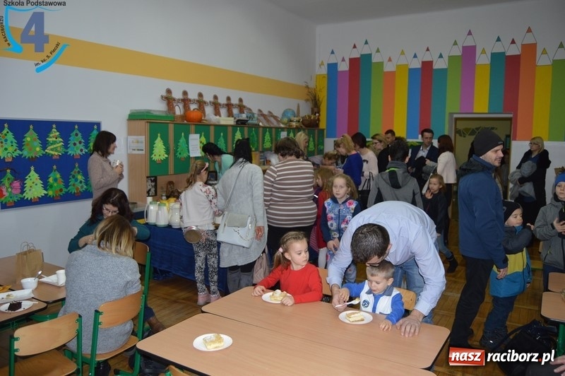 Zdjęcie w galerii na portalu naszraciborz.pl: Jasełka w Szkole Podstawowej numer 4 wiadomości z regionu