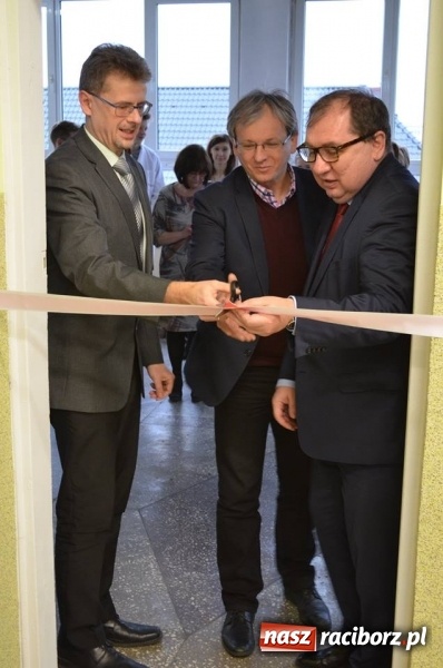 Zdjęcie w galerii na portalu naszraciborz.pl: Zespół Szkół Budowalno-Architektonicznych w Tarnowskich Górach z Zieloną Pracownią wiadomości z regionu