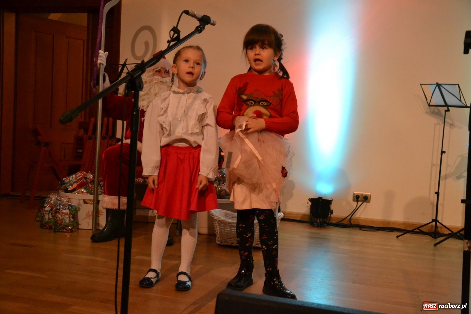 Zdjęcie w galerii na portalu naszraciborz.pl: Koncert kolędowy na Zamku Piastowskim wiadomości z regionu