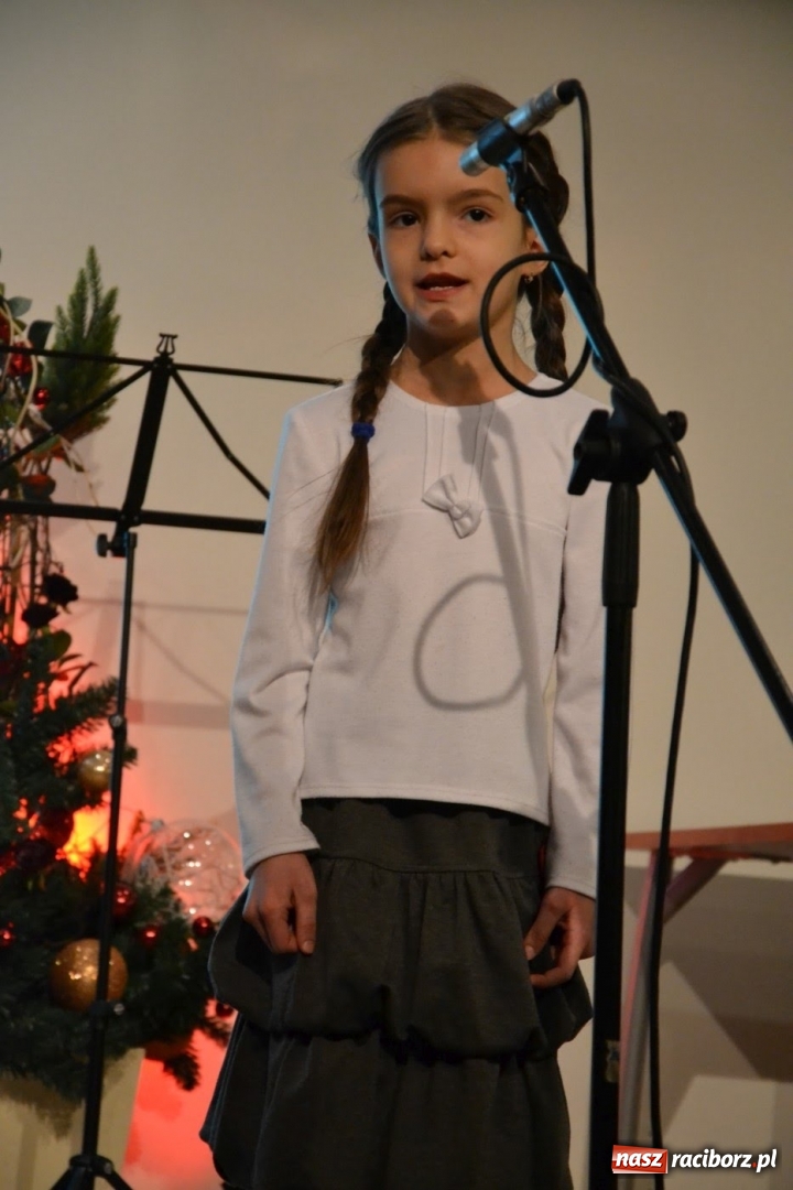 Zdjęcie w galerii na portalu naszraciborz.pl: Koncert kolędowy na Zamku Piastowskim wiadomości z regionu
