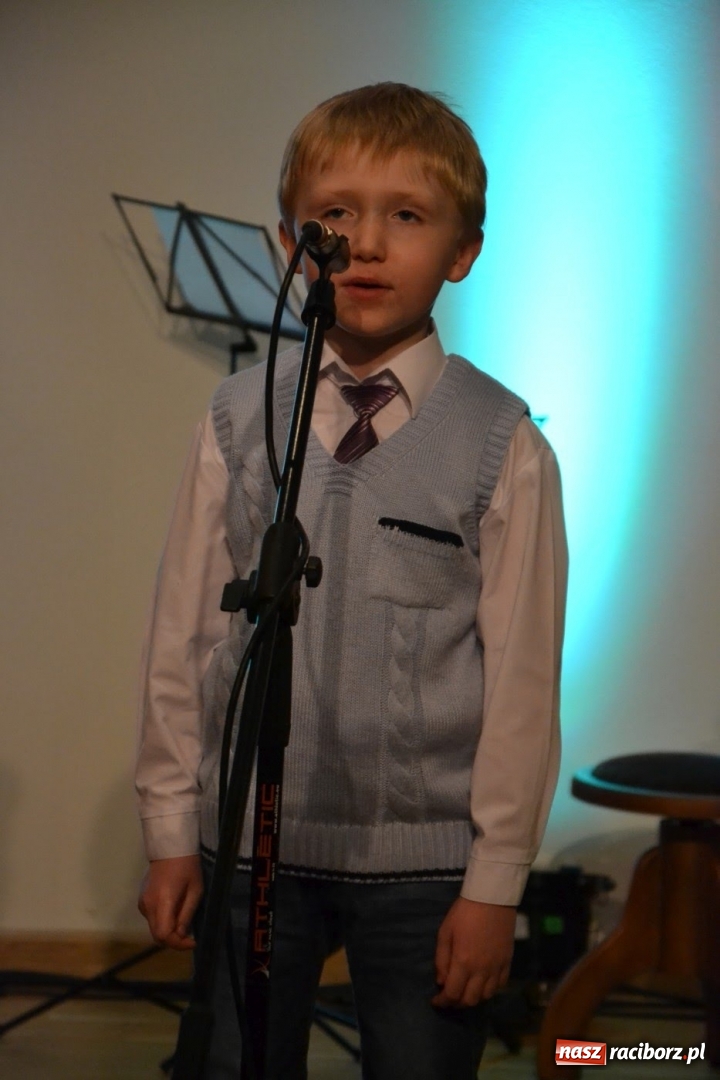 Zdjęcie w galerii na portalu naszraciborz.pl: Koncert kolędowy na Zamku Piastowskim wiadomości z regionu