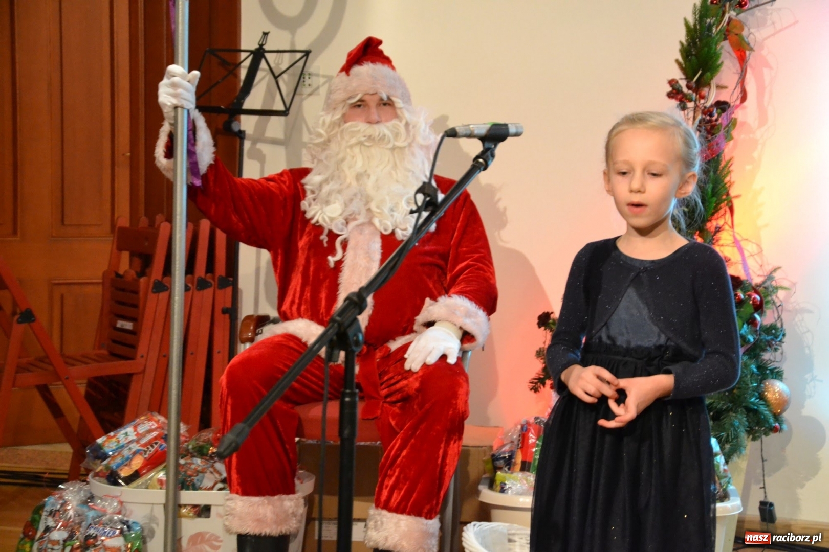 Zdjęcie w galerii na portalu naszraciborz.pl: Koncert kolędowy na Zamku Piastowskim wiadomości z regionu