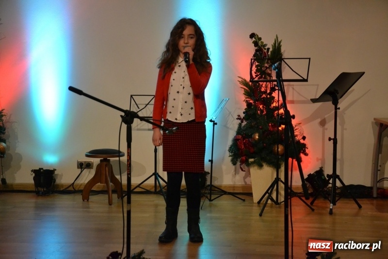 Zdjęcie w galerii na portalu naszraciborz.pl: Koncert kolędowy na Zamku Piastowskim wiadomości z regionu
