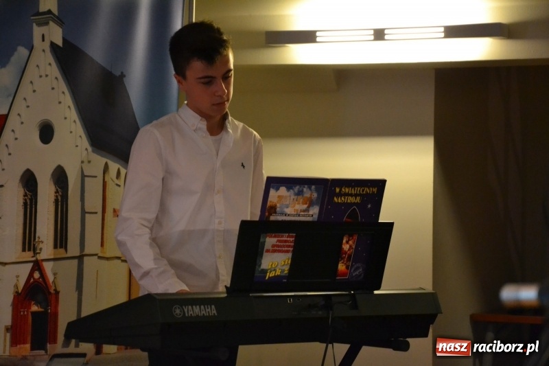 Zdjęcie w galerii na portalu naszraciborz.pl: Koncert kolędowy na Zamku Piastowskim wiadomości z regionu