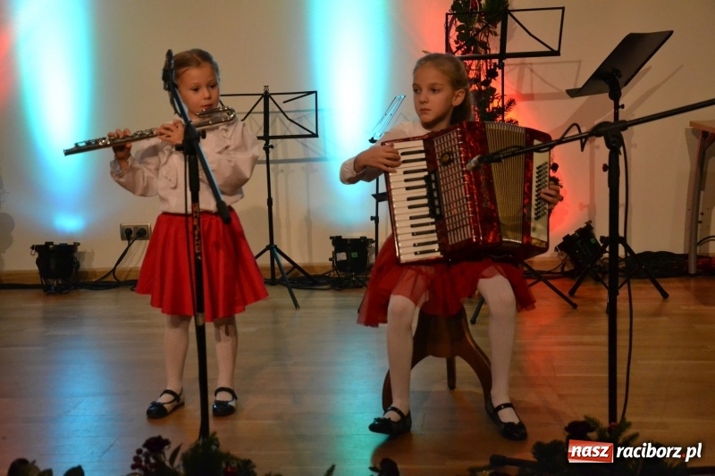 Zdjęcie w galerii na portalu naszraciborz.pl: Koncert kolędowy na Zamku Piastowskim wiadomości z regionu