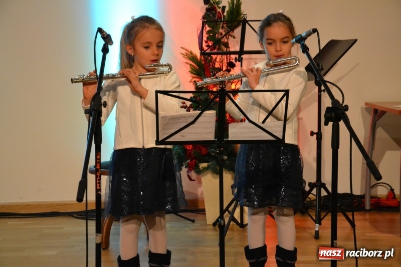 Zdjęcie w galerii na portalu naszraciborz.pl: Koncert kolędowy na Zamku Piastowskim wiadomości z regionu