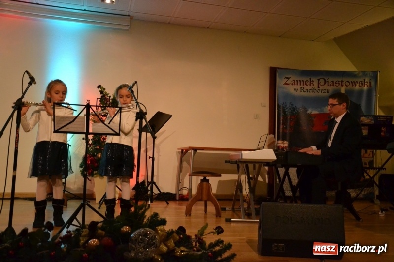 Zdjęcie w galerii na portalu naszraciborz.pl: Koncert kolędowy na Zamku Piastowskim wiadomości z regionu