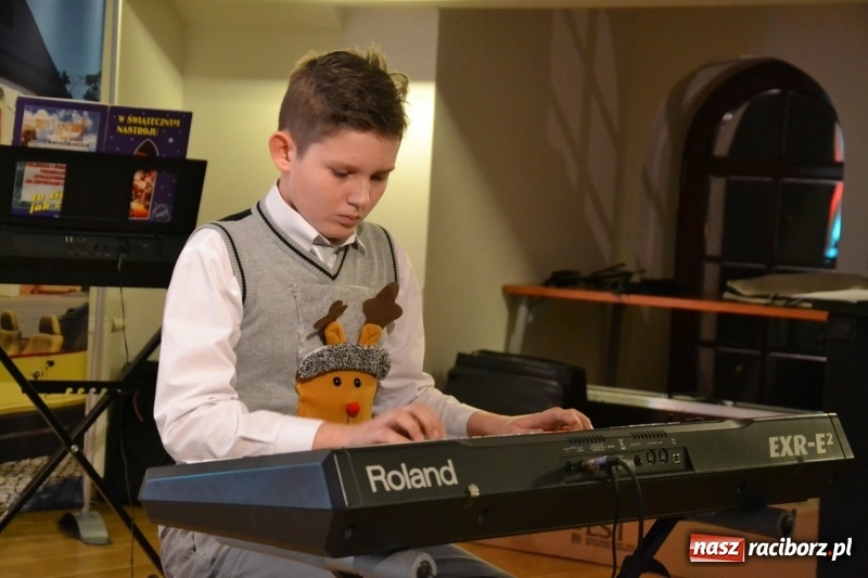 Zdjęcie w galerii na portalu naszraciborz.pl: Koncert kolędowy na Zamku Piastowskim wiadomości z regionu