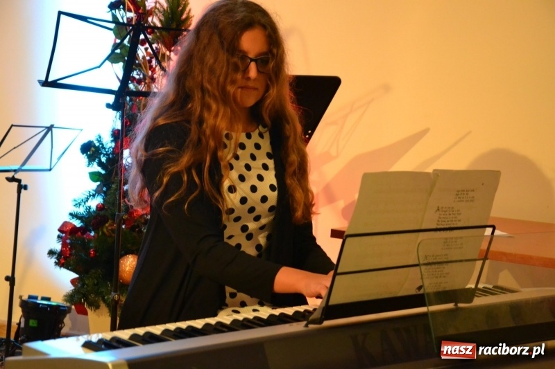 Zdjęcie w galerii na portalu naszraciborz.pl: Koncert kolędowy na Zamku Piastowskim wiadomości z regionu