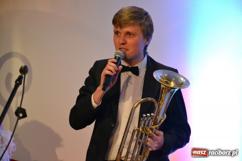 Zdjęcie w galerii na portalu naszraciborz.pl: Koncert kolędowy na Zamku Piastowskim wiadomości z regionu