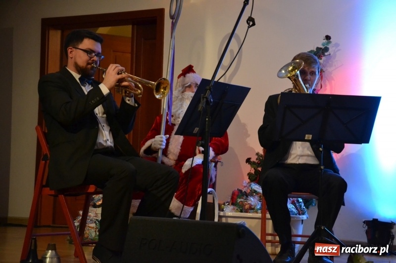 Zdjęcie w galerii na portalu naszraciborz.pl: Koncert kolędowy na Zamku Piastowskim wiadomości z regionu
