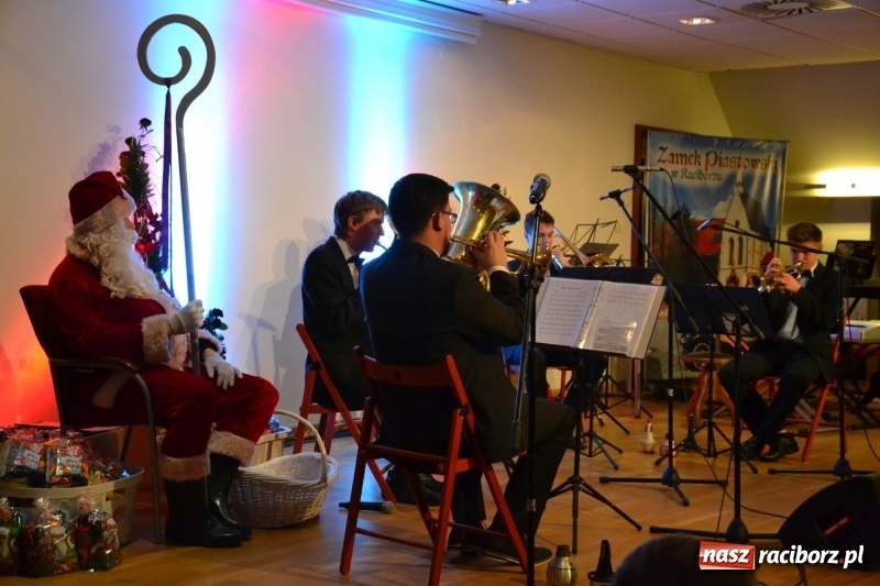Zdjęcie w galerii na portalu naszraciborz.pl: Koncert kolędowy na Zamku Piastowskim wiadomości z regionu