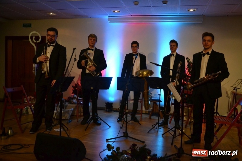 Zdjęcie w galerii na portalu naszraciborz.pl: Koncert kolędowy na Zamku Piastowskim wiadomości z regionu