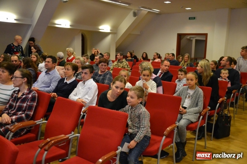 Zdjęcie w galerii na portalu naszraciborz.pl: Koncert kolędowy na Zamku Piastowskim wiadomości z regionu