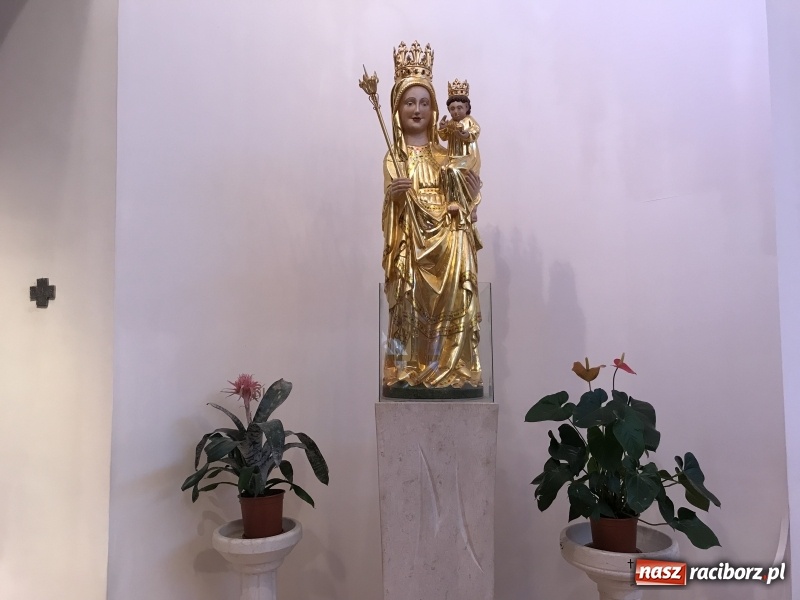 Zdjęcie w galerii na portalu naszraciborz.pl: Współczesne Betlejem. Miejsce, w którym wydarzył się cud wiadomości z regionu