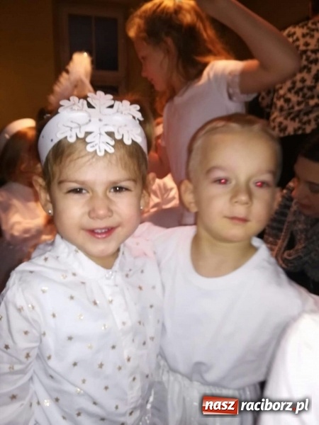 Zdjęcie w galerii na portalu naszraciborz.pl: Dzieci z Przedszkola nr 15 wystawiły jasełka na scenie RCK wiadomości z regionu