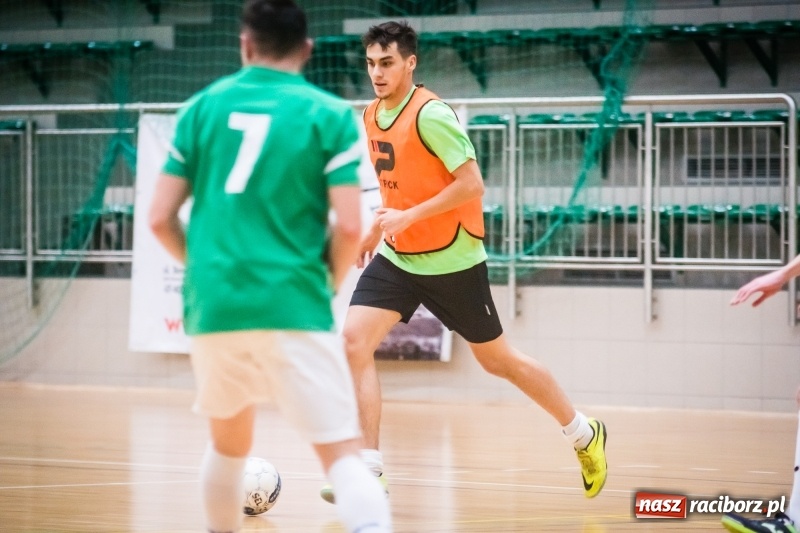 Zdjęcie w galerii na portalu naszraciborz.pl: HLPN: 45 trafień w piątkowy wieczór wiadomości z regionu