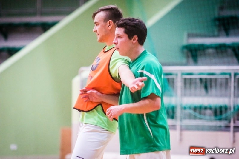 Zdjęcie w galerii na portalu naszraciborz.pl: HLPN: 45 trafień w piątkowy wieczór wiadomości z regionu