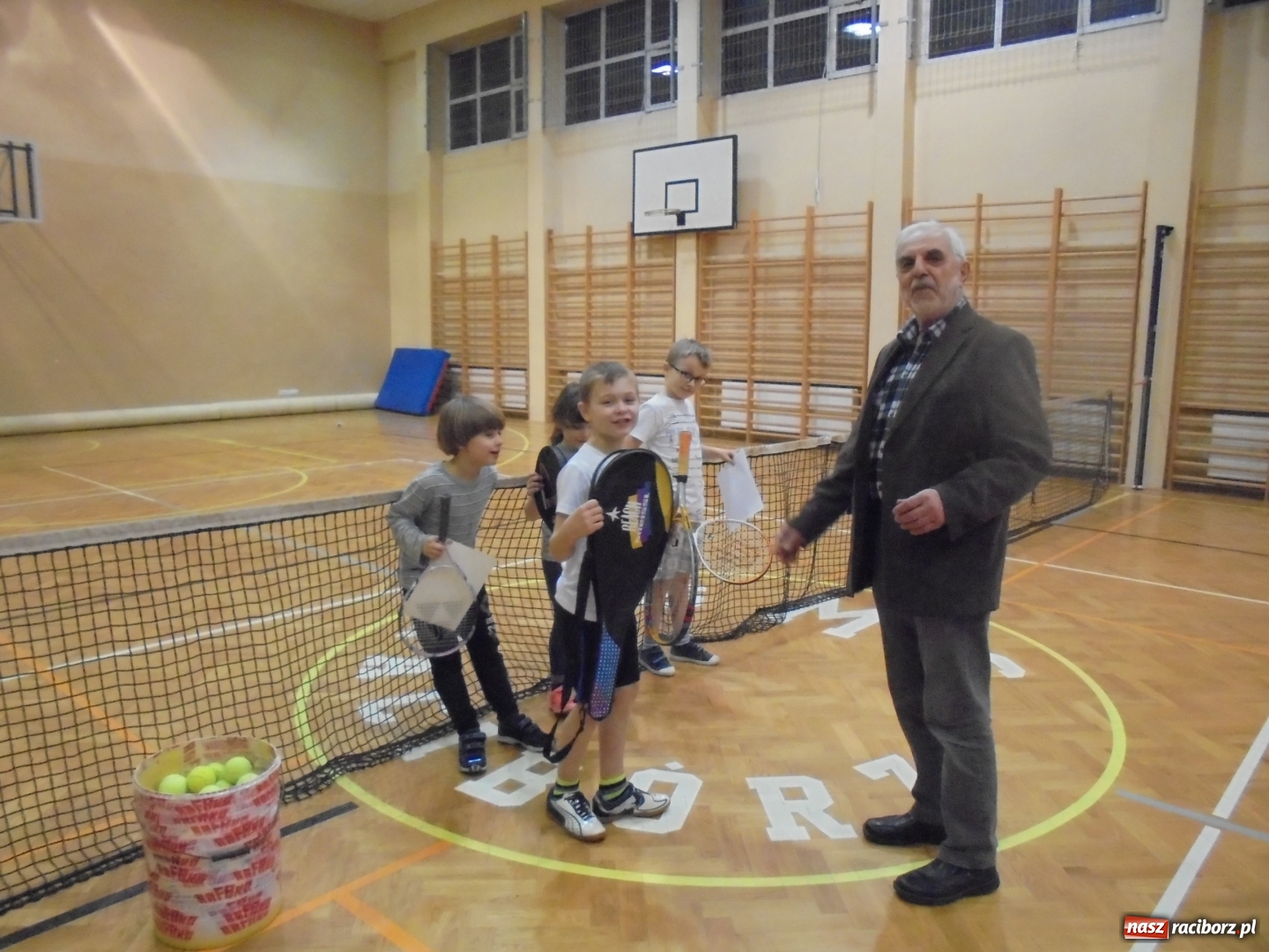 Zdjęcie w galerii na portalu naszraciborz.pl: Tenisowy turniej mikołajkowy dzieci  wiadomości z regionu