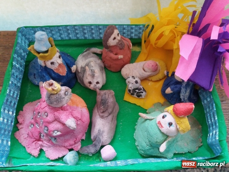 Zdjęcie w galerii na portalu naszraciborz.pl: Międzyszkolny Konkurs Plastyczny Rodzinna Szopka Bożonarodzeniowa  wiadomości z regionu