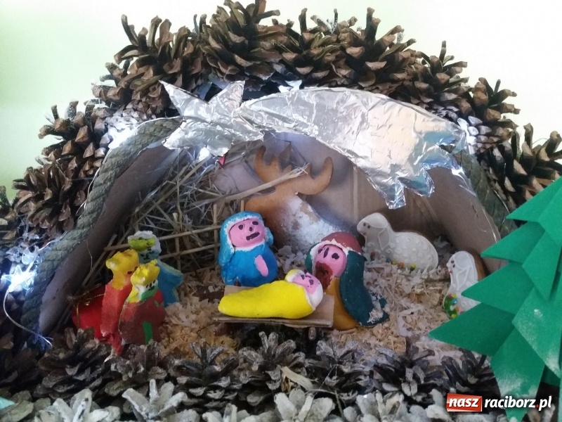 Zdjęcie w galerii na portalu naszraciborz.pl: Międzyszkolny Konkurs Plastyczny Rodzinna Szopka Bożonarodzeniowa  wiadomości z regionu