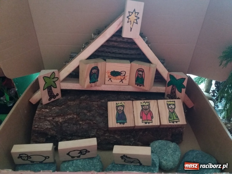 Zdjęcie w galerii na portalu naszraciborz.pl: Międzyszkolny Konkurs Plastyczny Rodzinna Szopka Bożonarodzeniowa  wiadomości z regionu