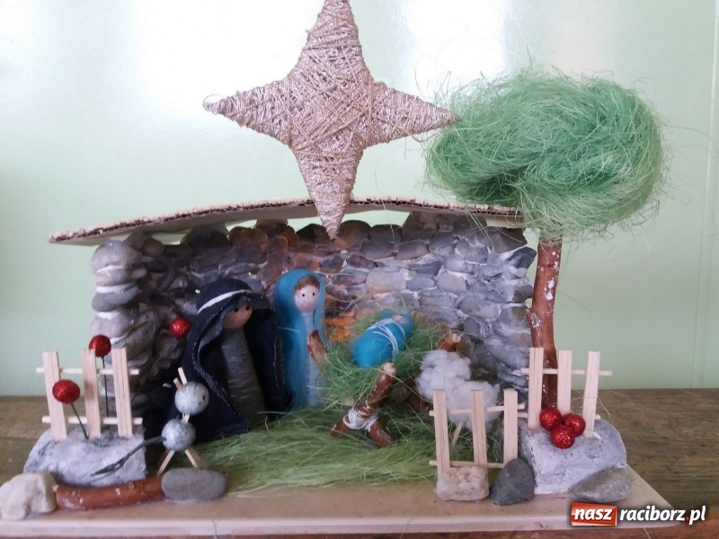 Zdjęcie w galerii na portalu naszraciborz.pl: Międzyszkolny Konkurs Plastyczny Rodzinna Szopka Bożonarodzeniowa  wiadomości z regionu