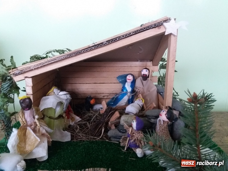 Zdjęcie w galerii na portalu naszraciborz.pl: Międzyszkolny Konkurs Plastyczny Rodzinna Szopka Bożonarodzeniowa  wiadomości z regionu