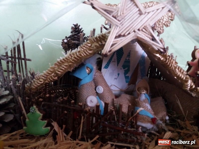 Zdjęcie w galerii na portalu naszraciborz.pl: Międzyszkolny Konkurs Plastyczny Rodzinna Szopka Bożonarodzeniowa  wiadomości z regionu