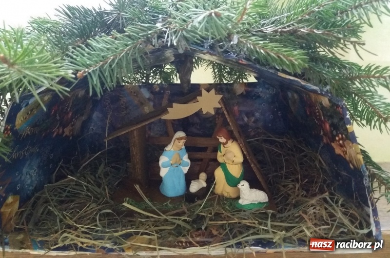 Zdjęcie w galerii na portalu naszraciborz.pl: Międzyszkolny Konkurs Plastyczny Rodzinna Szopka Bożonarodzeniowa  wiadomości z regionu