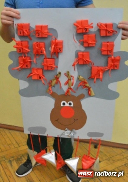 Zdjęcie w galerii na portalu naszraciborz.pl: Boże Narodzenie w Zakładzie Karnym. Był Mikołaj z rodziną i prezenty dla dzieci  wiadomości z regionu