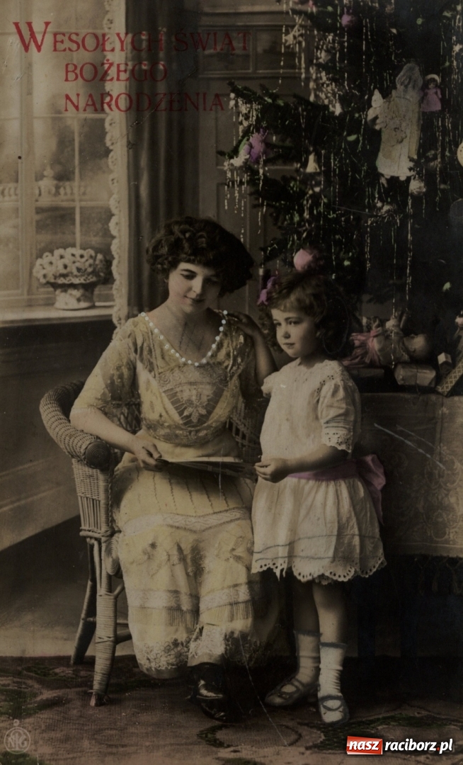 Zdjęcie w galerii na portalu naszraciborz.pl: Obchód Świąt Bożego Narodzenia w Polsce. Mamy dla Was drobny prezent wiadomości z regionu