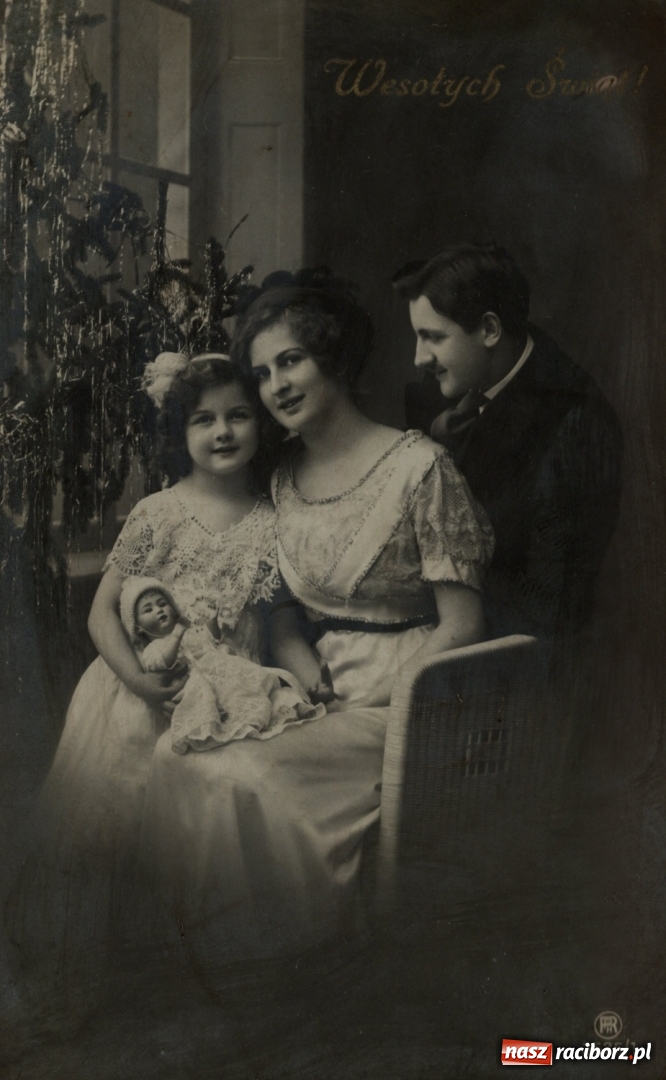 Zdjęcie w galerii na portalu naszraciborz.pl: Obchód Świąt Bożego Narodzenia w Polsce. Mamy dla Was drobny prezent wiadomości z regionu