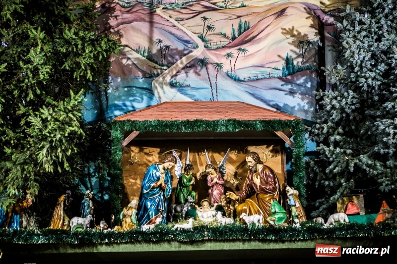 Zdjęcie w galerii na portalu naszraciborz.pl: Do szopy, hej pasterze, do szopy, bo tam cud! Zobaczcie raciborskie stajenki AD 2017 wiadomości z regionu