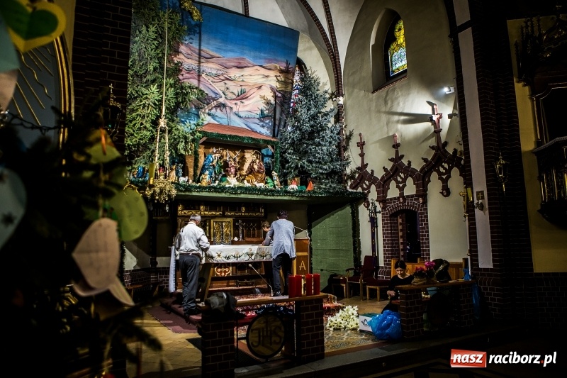 Zdjęcie w galerii na portalu naszraciborz.pl: Do szopy, hej pasterze, do szopy, bo tam cud! Zobaczcie raciborskie stajenki AD 2017 wiadomości z regionu