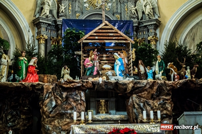 Zdjęcie w galerii na portalu naszraciborz.pl: Do szopy, hej pasterze, do szopy, bo tam cud! Zobaczcie raciborskie stajenki AD 2017 wiadomości z regionu