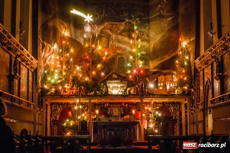 Zdjęcie w galerii na portalu naszraciborz.pl: Do szopy, hej pasterze, do szopy, bo tam cud! Zobaczcie raciborskie stajenki AD 2017 wiadomości z regionu
