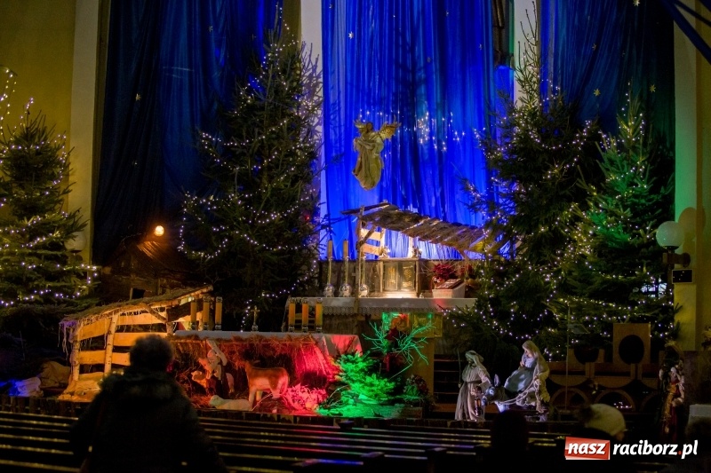 Zdjęcie w galerii na portalu naszraciborz.pl: Do szopy, hej pasterze, do szopy, bo tam cud! Zobaczcie raciborskie stajenki AD 2017 wiadomości z regionu