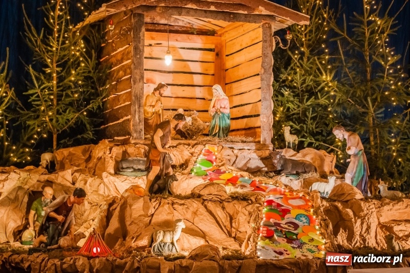 Zdjęcie w galerii na portalu naszraciborz.pl: Do szopy, hej pasterze, do szopy, bo tam cud! Zobaczcie raciborskie stajenki AD 2017 wiadomości z regionu