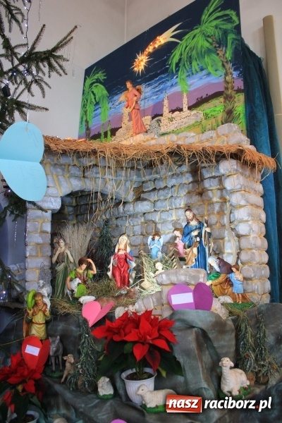 Zdjęcie w galerii na portalu naszraciborz.pl: Do szopy, hej pasterze, do szopy, bo tam cud! Zobaczcie raciborskie stajenki AD 2017 wiadomości z regionu