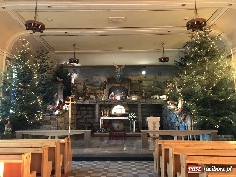 Zdjęcie w galerii na portalu naszraciborz.pl: Do szopy, hej pasterze, do szopy, bo tam cud! Zobaczcie raciborskie stajenki AD 2017 wiadomości z regionu