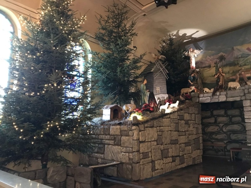 Zdjęcie w galerii na portalu naszraciborz.pl: Do szopy, hej pasterze, do szopy, bo tam cud! Zobaczcie raciborskie stajenki AD 2017 wiadomości z regionu