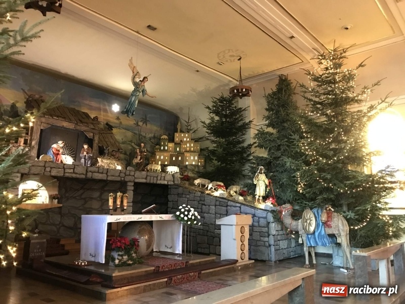 Zdjęcie w galerii na portalu naszraciborz.pl: Do szopy, hej pasterze, do szopy, bo tam cud! Zobaczcie raciborskie stajenki AD 2017 wiadomości z regionu
