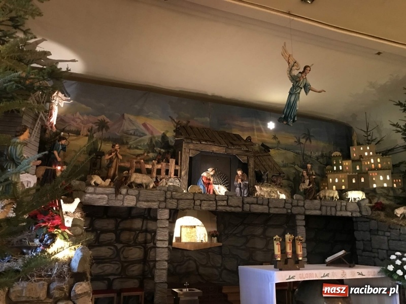 Zdjęcie w galerii na portalu naszraciborz.pl: Do szopy, hej pasterze, do szopy, bo tam cud! Zobaczcie raciborskie stajenki AD 2017 wiadomości z regionu